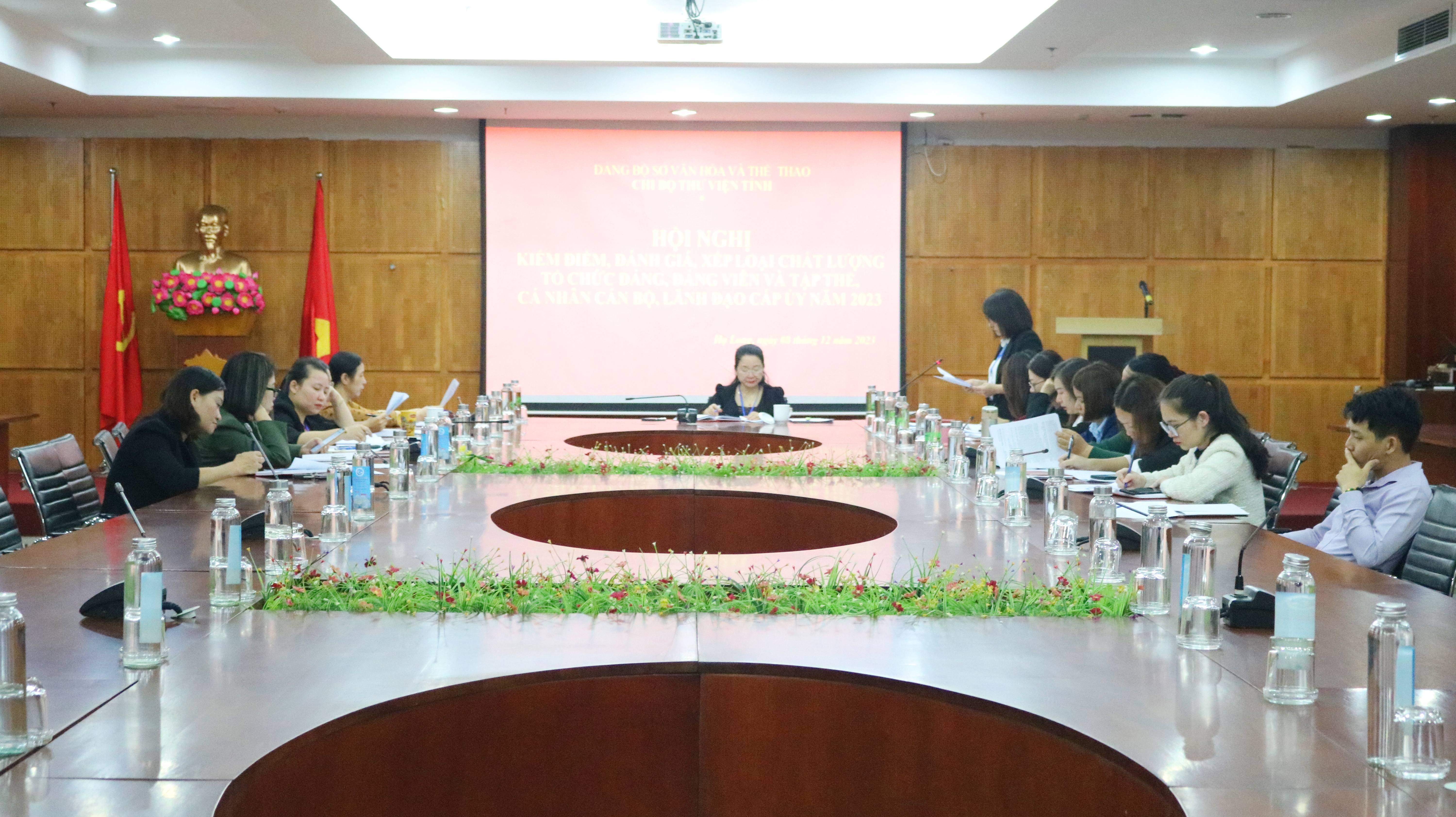 Chi bộ Thư viện tỉnh Quảng Ninh tổ chức Hội nghị Kiểm điểm, đánh giá,  xếp loại chất lượng tổ chức đảng, đảng viên năm 2023