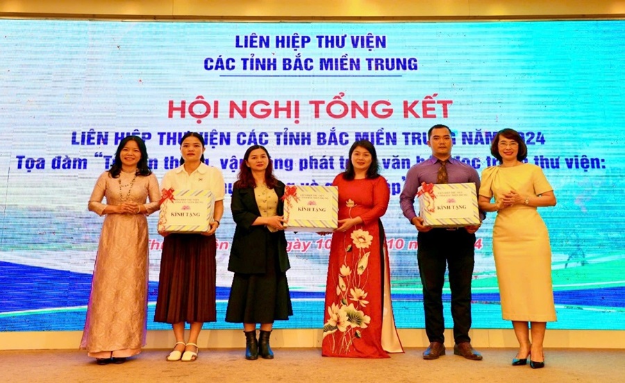 Hội nghị Tổng kết Liên hiệp Thư viện các tỉnh Bắc miền Trung và Tọa đàm “Truyền thông, vận động phát triển văn hóa đọc trong thư viện: Thực trạng và giải pháp”