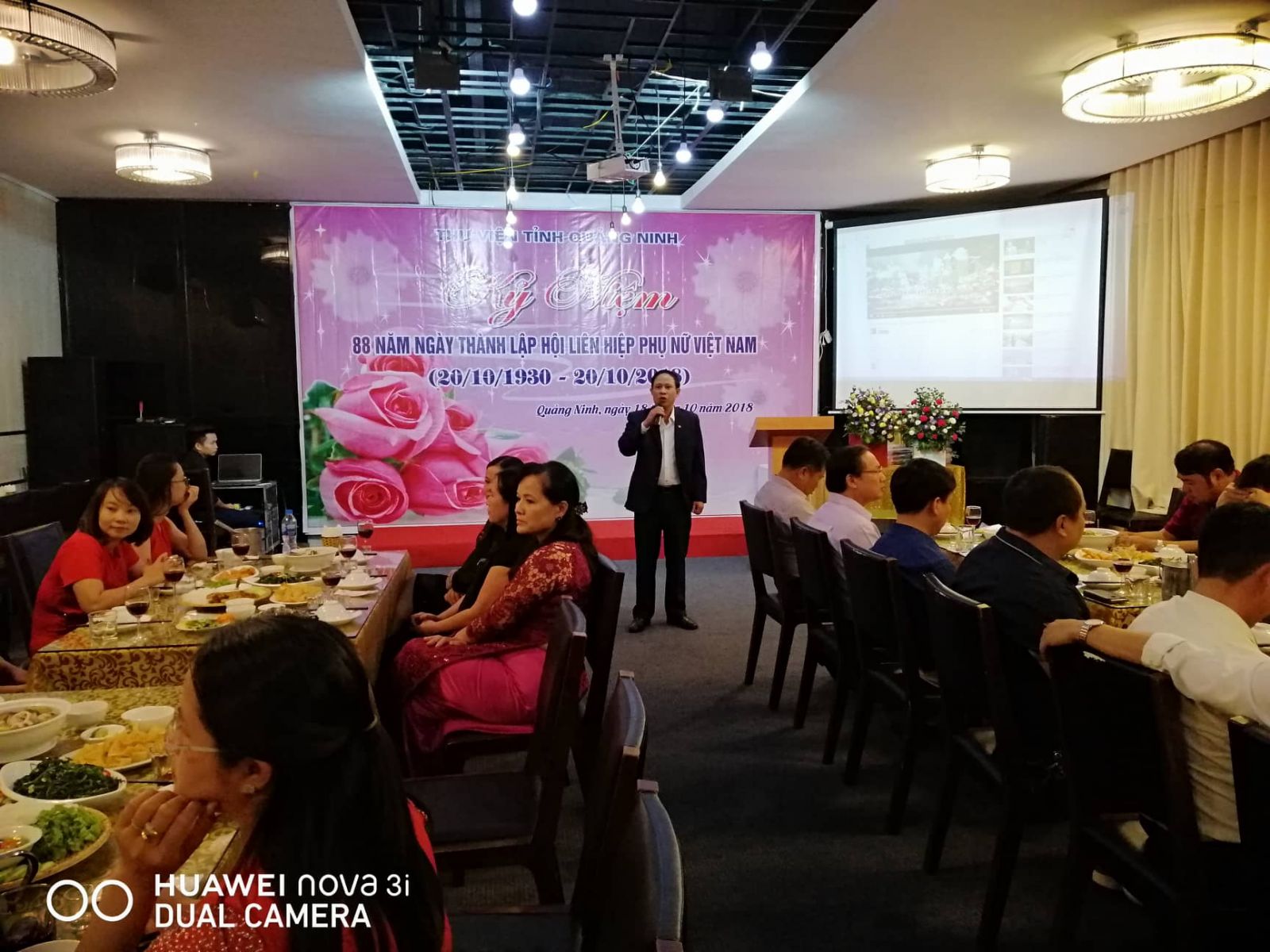 Gặp mặt các gia đình CBVC - Người lao động nhân kỷ niệm 88 năm Ngày thành lập Hội Liên hiệp Phụ nữ Việt Nam (20/10/1930 – 20/10/2018)