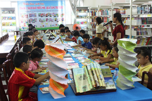 Để tăng cường phục vụ thiếu nhi trong các Thư viện công cộng Việt Nam?