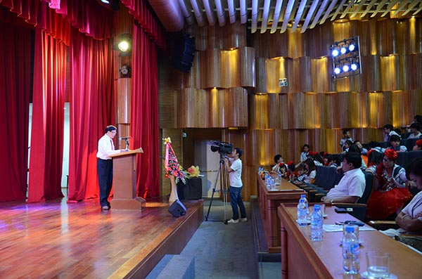 Ngày hội sách và văn hóa đọc 2015 chủ đề “Việt Nam - đất nước con người”