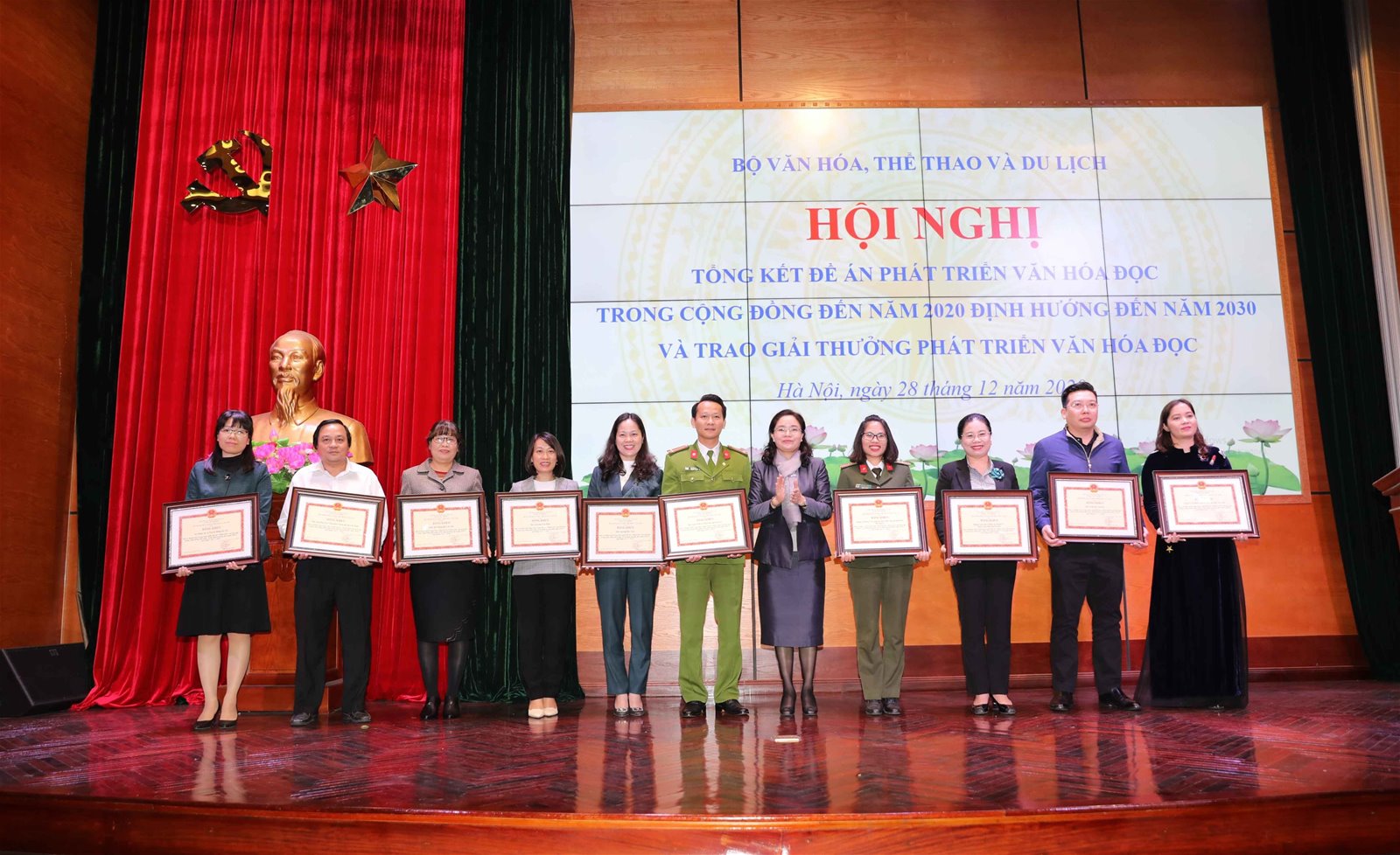 Hơn 50 hồ sơ xét tặng Giải thưởng phát triển Văn hóa đọc năm 2021 được gửi về Vụ Thư viện Bộ Văn hóa, Thể thao và Du lịch