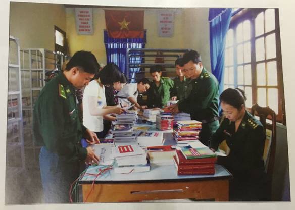 Xây dựng tủ sách đồn biên phòng để đưa sách báo đến với biên giới, hải đảo