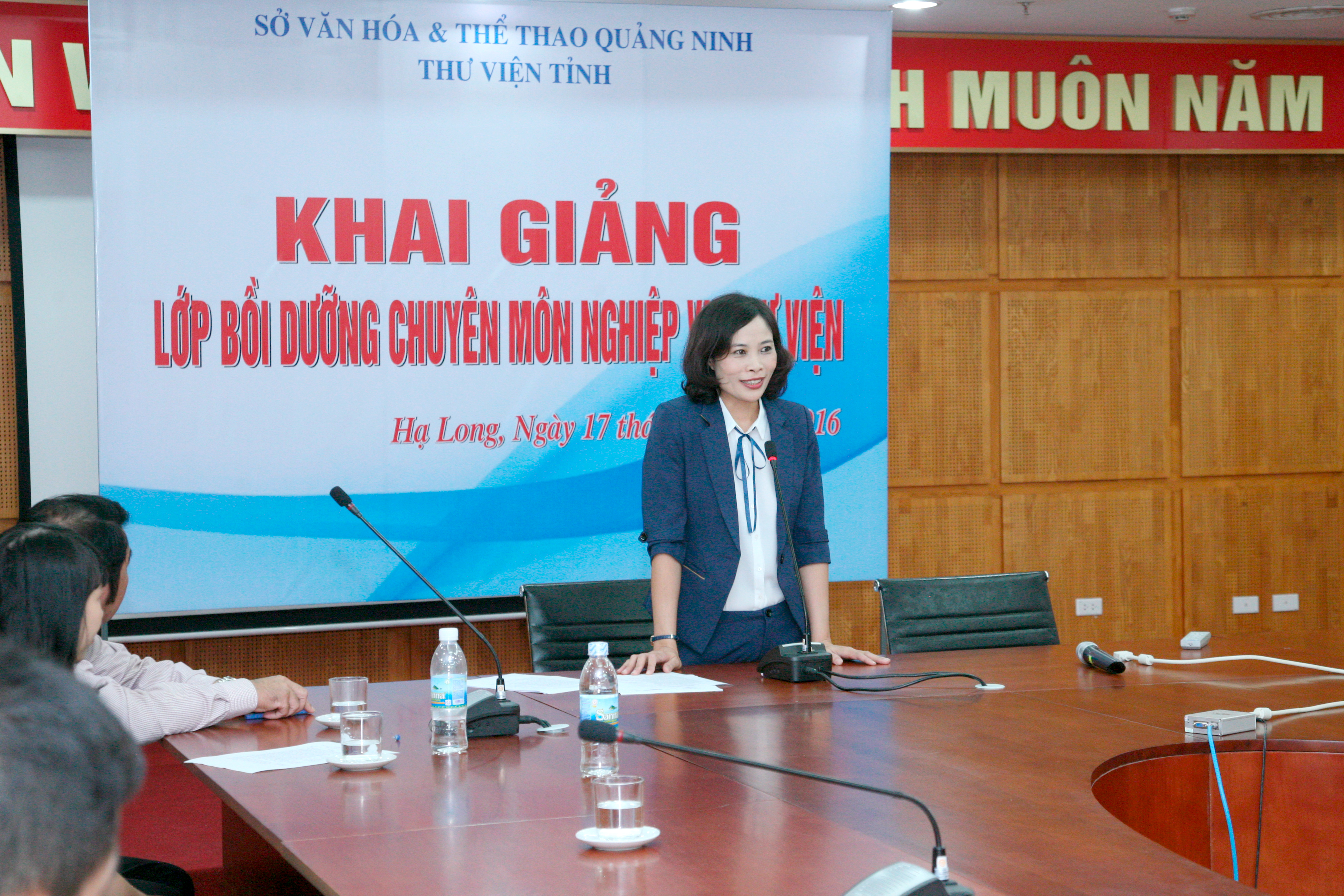 Thư viện tỉnh Quảng Ninh Khai giảng lớp bồi dưỡng chuyên môn nghiệp vụ thư viện