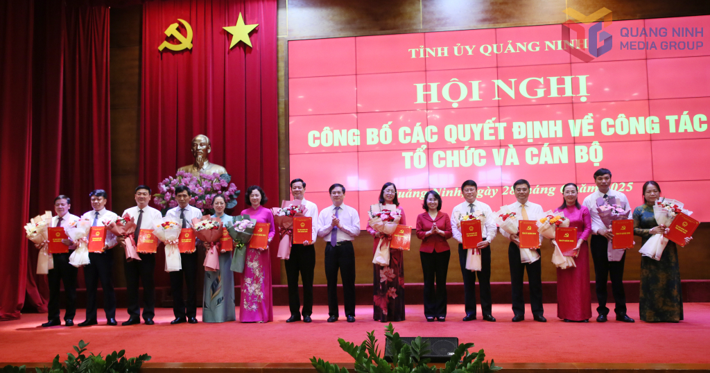 Thời khắc lịch sử