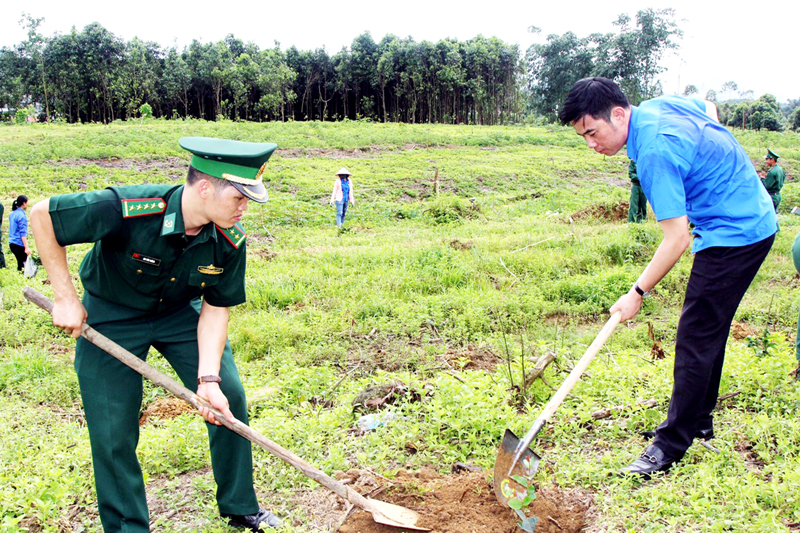 Tuổi trẻ Quảng Ninh hướng về tháng tri ân