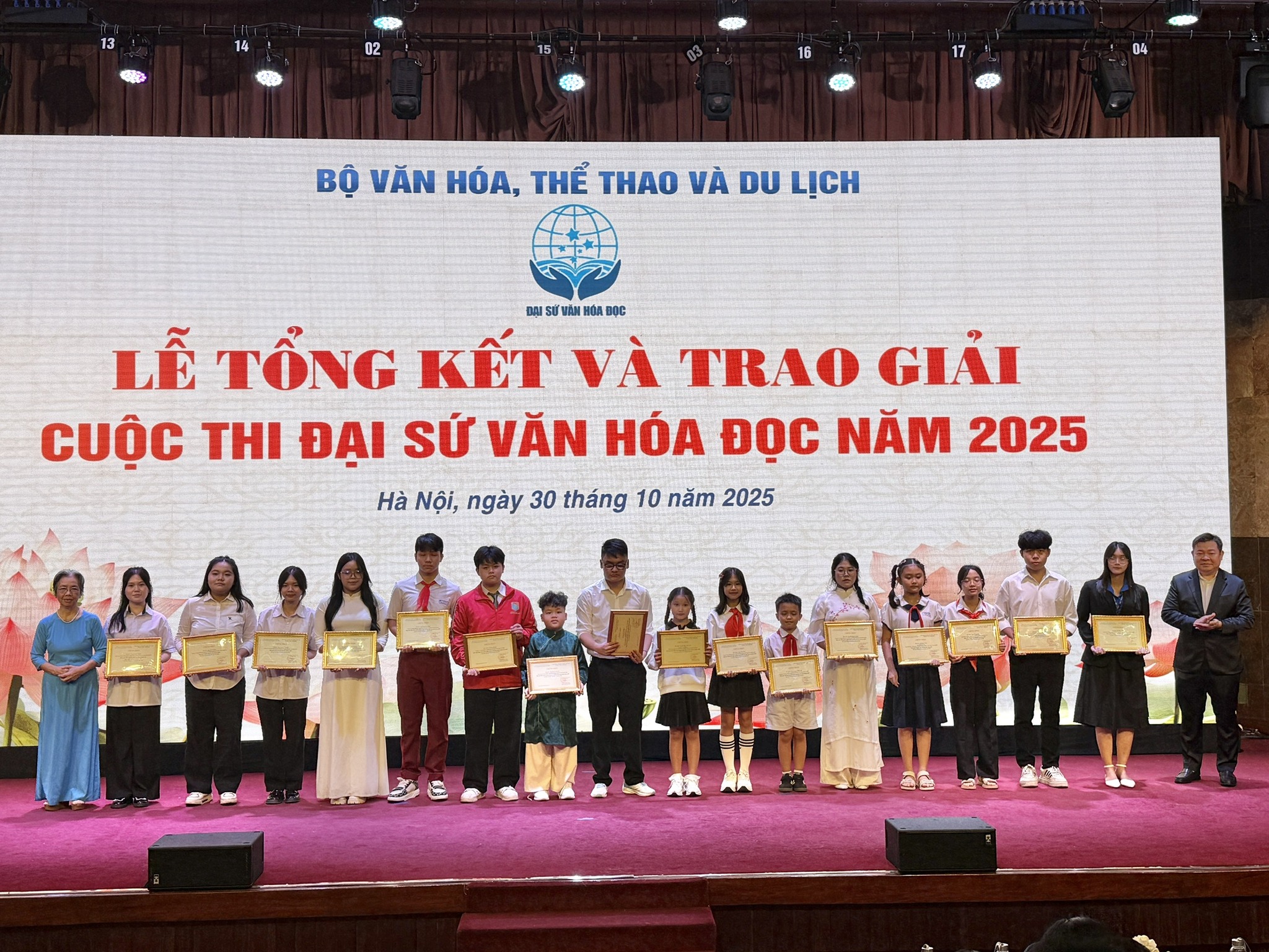 QUẢNG NINH ĐOẠT 06 GIẢI THƯỞNG TẠI CUỘC THI ĐẠI SỨ VĂN HÓA ĐỌC TOÀN QUỐC NĂM 2025